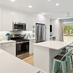 102 Breakers | Beautiful Oceanside Villa | Walk to Activities | STR #075024