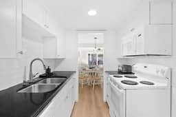 27 Coligny Villas | 2 Bedroom/2.5 Bath Townhouse | Pet Friendly | STR #072028 - Image 5