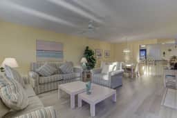 196 Colonnade Club | 3 Bedroom | Walk to Beach | Pool on Site | STR #026046 - Image 2