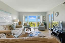 310 Shorewood | Oceanfront 2 Bdrm | On-site Pool & Hot Tub | Permit #070674 - Image 5