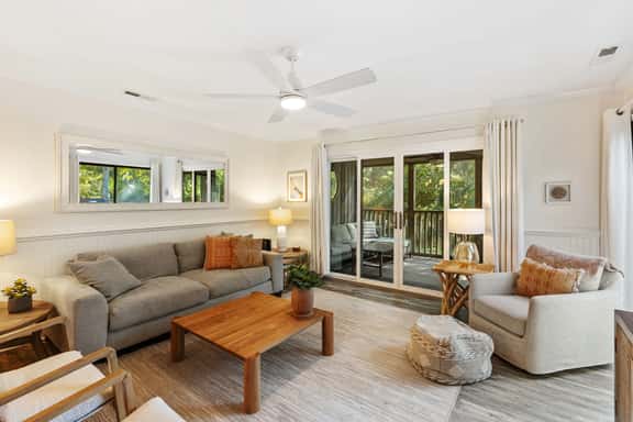 1106 Tennismaster | 3 Bed Townhouse | Walk to Beach | Pool | STR #025615 - Image 1
