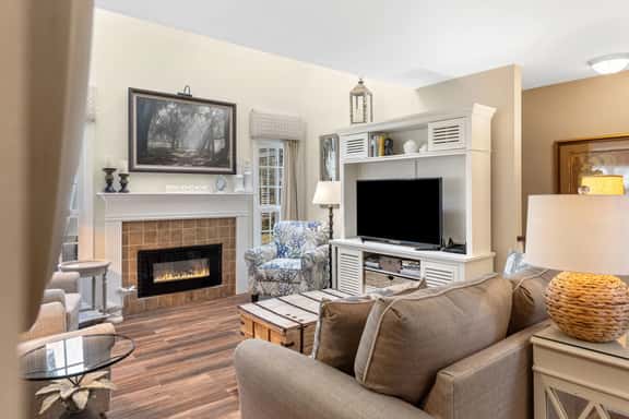 113 Evian | Beautiful villa |  Pool On Site | STR #067222 - Image 1