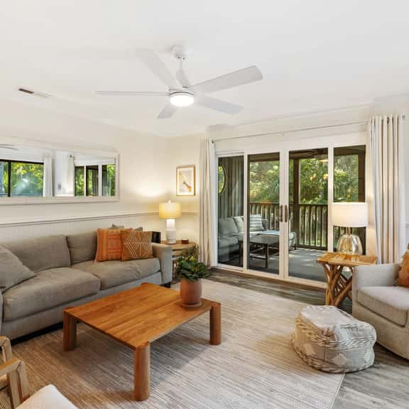1106 Tennismaster | 3 Bed Townhouse | Walk to Beach | Pool | STR #025615 - Image 1