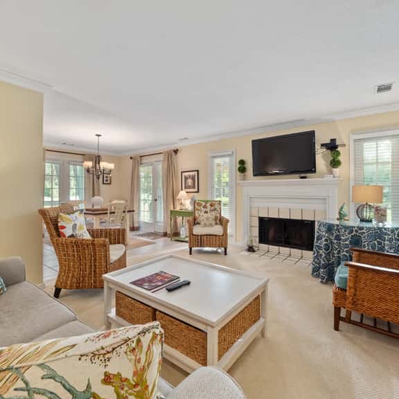 111 Evian | Golf View | Tennis & Pool on site | Dog Friendly  STR #025657 - Image 1