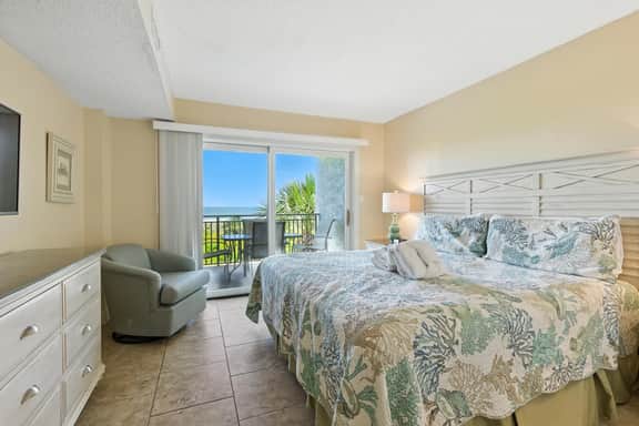 310 Shorewood | Oceanfront 2 Bdrm | On-site Pool & Hot Tub | Permit #070674 - Image 3